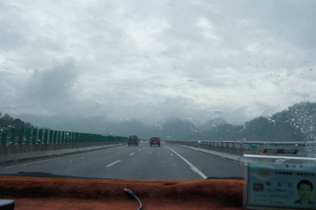 En-route to Cingjing~ photo 468043_10151395058696949_1838938885_o.jpg