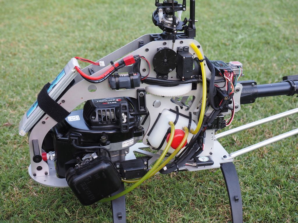 Vario Benzin Acrobatic Gasser RC Helicopter Zenoah G270rc Gas Powered