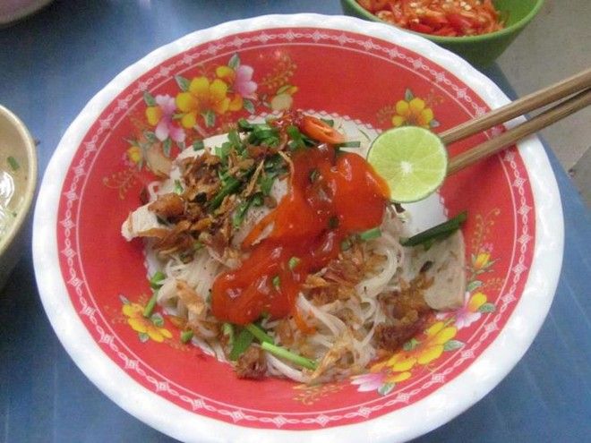 12 món ăn vặt vỉa hè không thể bỏ qua ở Sài Gòn