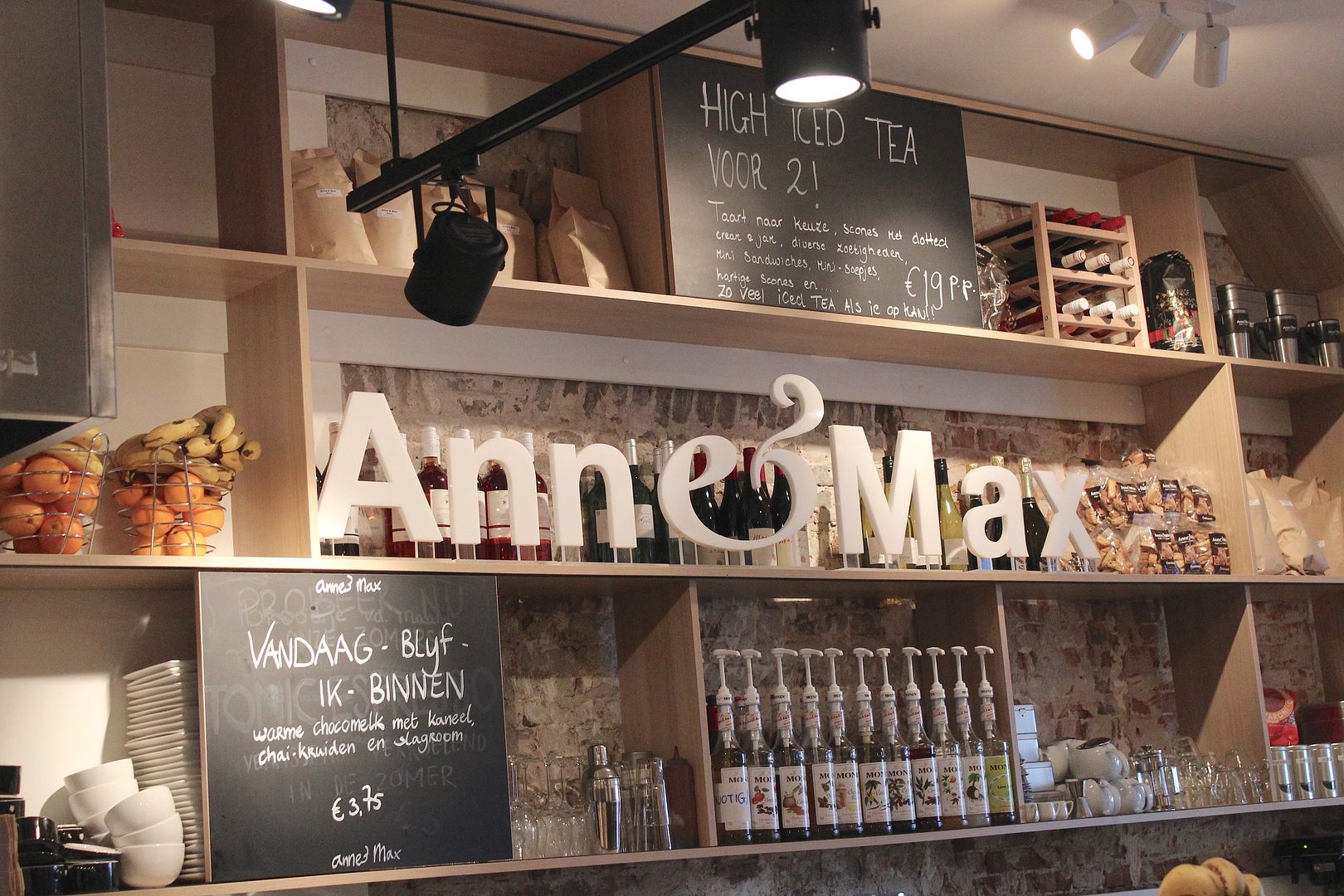 Anne & Max