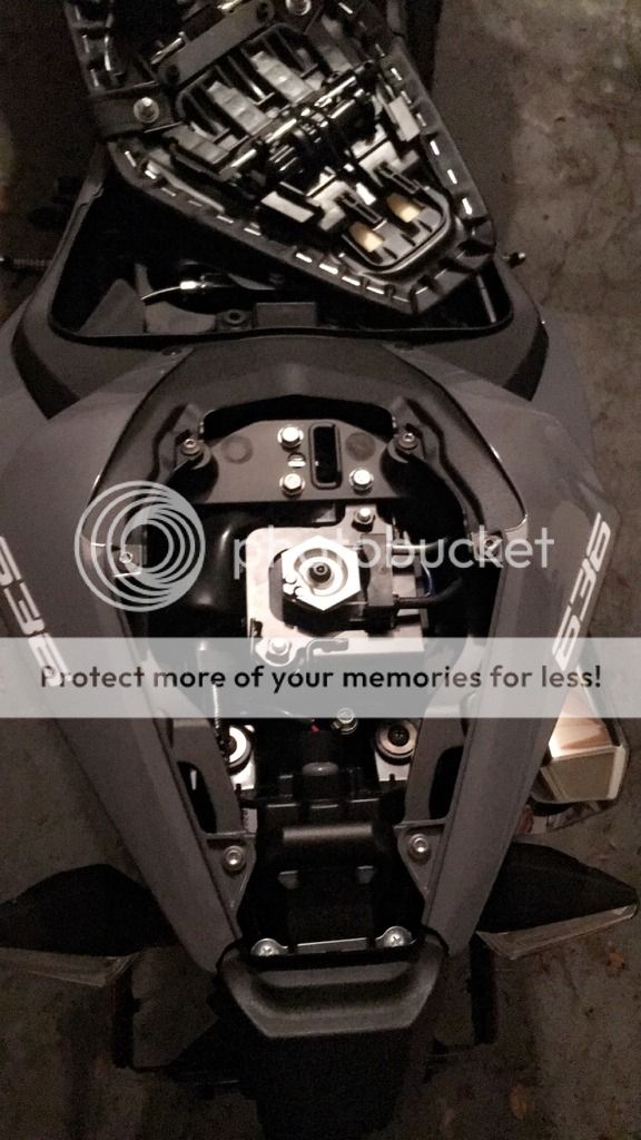 2019 ZX6R Helmet Lock Kawasaki Ninja ZX6R Forum